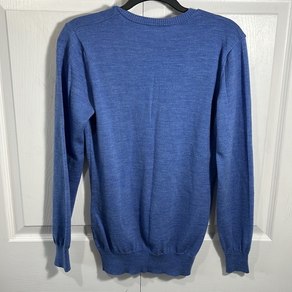 100% wool Woolmark v neck sweater - Picture 2 of 6